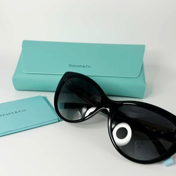 ✨ NEW Tiffany & Co. TF4196 T:True Cat-Eye Sunglasses - Black & Gold - Picture 8 of 8